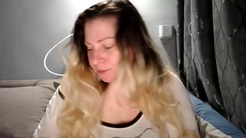 Snapshot of candycream74 chatting on May 2026 05:42:02 PM Laura online show from May 2026 05:42:02 PM
