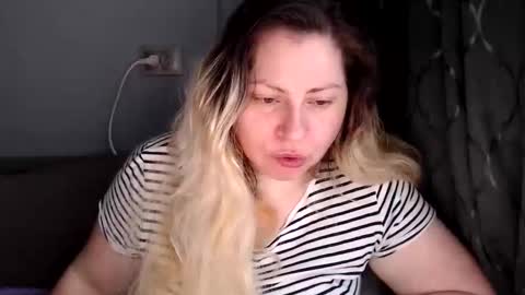Snapshot of candycream74 chatting on May 2026 07:03:01 AM Laura online show from May 2026 07:03:01 AM