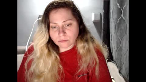 Snapshot of candycream74 chatting on May 2026 09:34:02 PM Laura online show from May 2026 09:34:02 PM