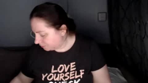 Snapshot of candycream74 chatting on June 2026 11:58:01 AM Laura online show from June 2026 11:58:01 AM