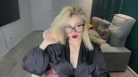 You can call me HH online show from April 2026 03:20:02 PM