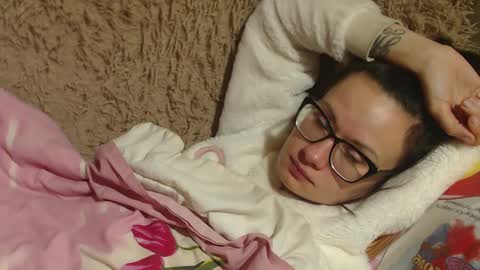 say meow and send tip  online show from February 2025 12:04:01 AM