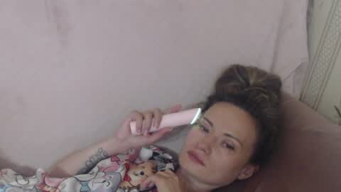 Snapshot of candylady136 chatting on July 2026 07:04:02 AM say meow and send tip online show from July 2026 07:04:02 AM