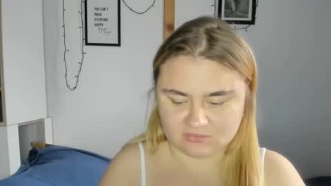 Snapshot of candymilas chatting on December 2024 12:49:01 PM candymilas online show from December 2024 12:49:01 PM