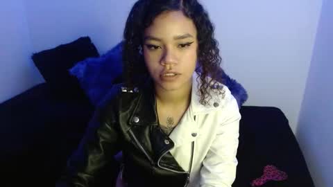 canela_s1 online show from November 2025 07:29:02 PM