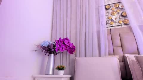 Snapshot of cannelasmith chatting on May 2026 01:02:04 AM cannelasmith online show from May 2026 01:02:04 AM
