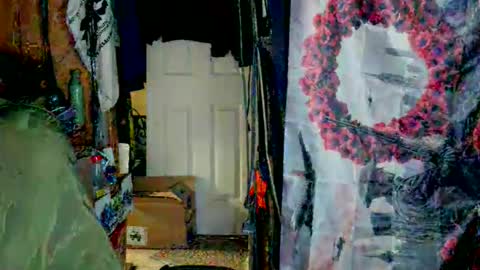 canoelicker69 online show from April 2026 09:19:01 PM