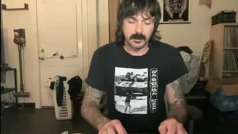 cantleavethehouse online show from October 2025 04:43:02 AM