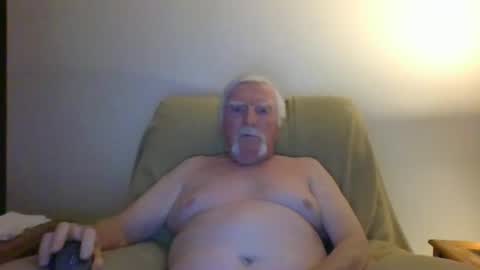 Snapshot of capecod21 chatting on January 2025 10:13:02 PM capecod21 online show from January 2025 10:13:02 PM