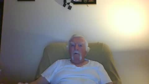 Snapshot of capecod21 chatting on January 2025 11:56:01 AM capecod21 online show from January 2025 11:56:01 AM