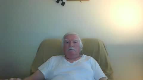 Snapshot of capecod21 chatting on March 2025 12:23:01 PM capecod21 online show from March 2025 12:23:01 PM