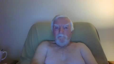 Snapshot of capecod21 chatting on October 2025 11:33:02 AM capecod21 online show from October 2025 11:33:02 AM