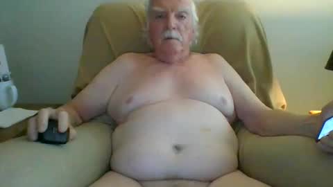 Snapshot of capecod21 chatting on May 2026 02:34:02 PM capecod21 online show from May 2026 02:34:02 PM