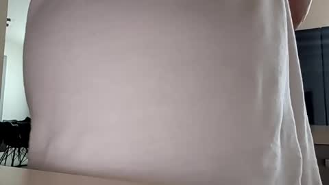Snapshot of capo18877 chatting on May 2026 08:00:01 AM capo18877 online show from May 2026 08:00:01 AM