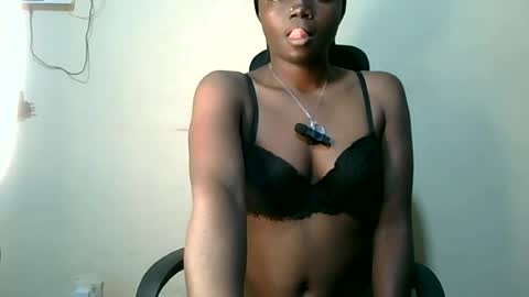 Snapshot of capriellah chatting on June 2026 07:36:02 PM capriellah online show from June 2026 07:36:02 PM