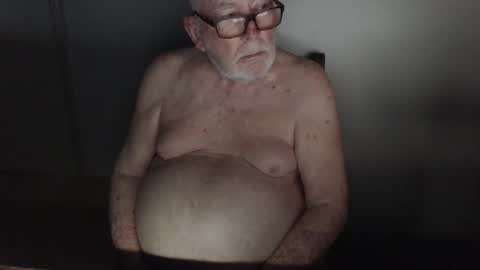 Snapshot of capt5105 chatting on February 2025 04:51:01 PM capt5105 online show from February 2025 04:51:01 PM