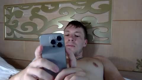 Snapshot of capt_oliver chatting on April 2026 09:15:02 AM follow my twitter online show from April 2026 09:15:02 AM