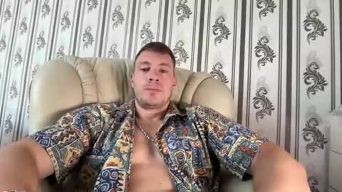 Snapshot of capt_oliver chatting on July 2026 09:14:02 AM follow my twitter online show from July 2026 09:14:02 AM