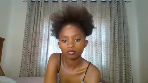 Snapshot of carababey chatting on February 2025 08:28:02 AM carababey online show from February 2025 08:28:02 AM