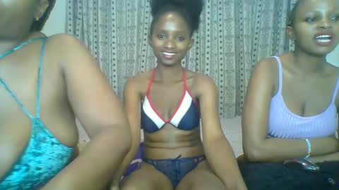 Snapshot of carababey chatting on March 2025 03:05:02 AM carababey online show from March 2025 03:05:02 AM