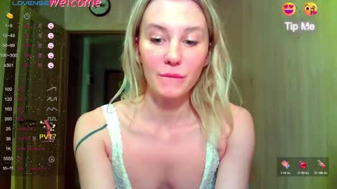 Snapshot of caramel_pie_ chatting on June 2026 08:20:02 PM caramel online show from June 2026 08:20:02 PM