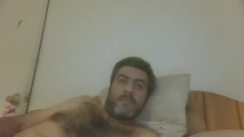 Snapshot of caravibugue chatting on January 2025 01:03:01 AM caravibugue online show from January 2025 01:03:01 AM