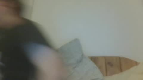 Snapshot of caravibugue chatting on January 2025 08:24:01 AM caravibugue online show from January 2025 08:24:01 AM