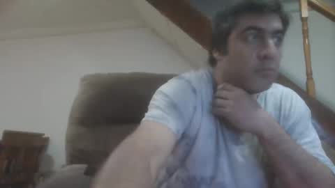 Snapshot of caravibugue chatting on October 2025 03:12:02 AM caravibugue online show from October 2025 03:12:02 AM