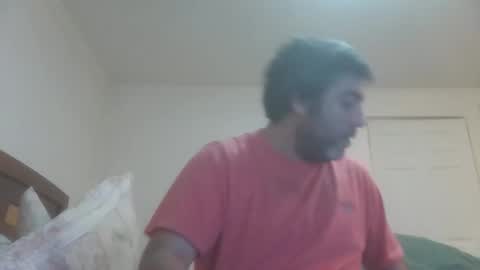 Snapshot of caravibugue chatting on October 2025 12:43:01 AM caravibugue online show from October 2025 12:43:01 AM