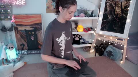 NONA    follow online show from February 2025 07:47:01 AM