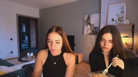 Snapshot of caressyourself chatting on November 2025 05:43:01 AM caressyourself online show from November 2025 05:43:01 AM