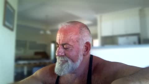 C A Rey online show from February 2026 03:05:01 AM