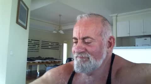 C A Rey online show from May 2026 12:41:02 AM