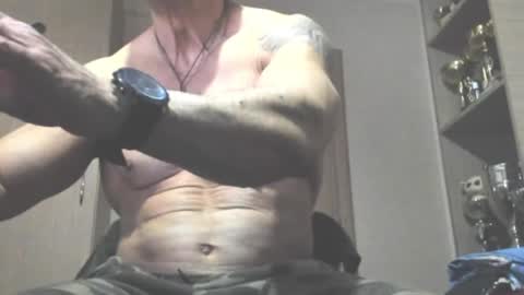 Snapshot of carin_the_body chatting on May 2026 07:40:02 PM Laz online show from May 2026 07:40:02 PM