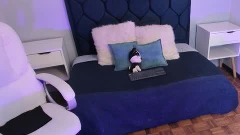 CARINA  online show from November 2025 10:45:02 PM