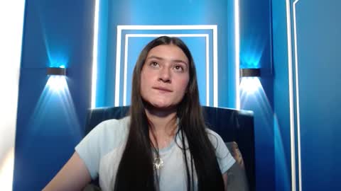 Carito online show from November 2025 03:40:01 AM