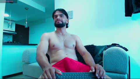 sebasfit online show from November 2025 10:43:01 PM