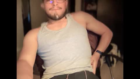 Snapshot of carlcarlinches4 chatting on February 2025 11:32:01 PM carlcarlinches4 online show from February 2025 11:32:01 PM