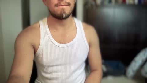 Snapshot of carlcarlinches4 chatting on March 2025 04:35:01 PM carlcarlinches4 online show from March 2025 04:35:01 PM