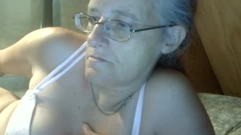 Snapshot of carleeswoman08 chatting on June 2026 02:21:02 PM carleeswoman08 online show from June 2026 02:21:02 PM