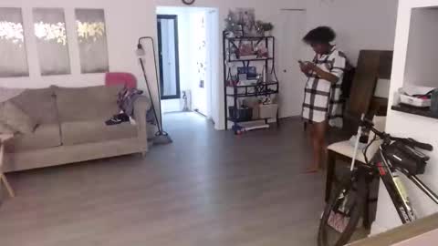 Snapshot of carliecreams chatting on September 2025 12:47:02 AM Carlie online show from September 2025 12:47:02 AM