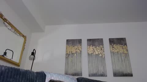 Carlie online show from April 2026 11:27:01 PM
