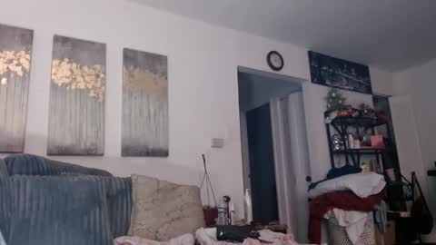 Carlie online show from April 2026 12:48:02 PM