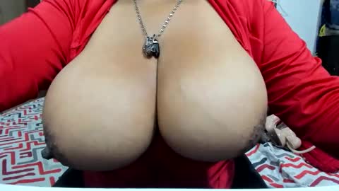 Snapshot of carlos_diana chatting on November 2025 08:40:01 PM carlos diana online show from November 2025 08:40:01 PM