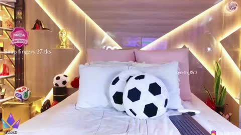 Snapshot of carlotta_ricci chatting on June 2026 05:02:02 PM Carla Carla I am sensual goddes and i was born for loveworshipping and enjoyment. online show from June 2026 05:02:02 PM