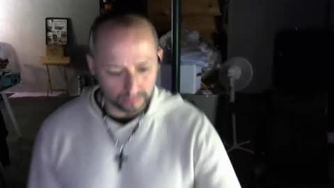 Carl online show from December 2024 12:55:02 AM