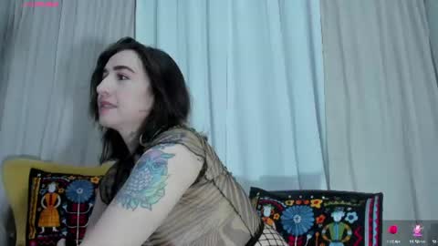 Snapshot of carly_grasso chatting on June 2026 08:34:01 AM carly grasso online show from June 2026 08:34:01 AM