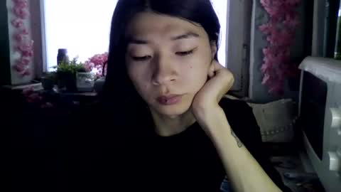 CarlyJoy online show from October 2025 10:30:01 AM