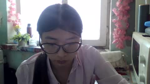 CarlyJoy online show from April 2026 09:05:01 AM