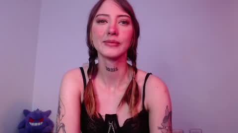 Snapshot of carmennrusso chatting on April 2026 03:37:02 AM carmennrusso online show from April 2026 03:37:02 AM